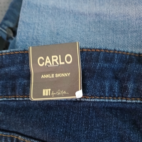 KUT From the Kloth Woman CARLO Ankle Skinny Raw Hem Plus Size Jeans Size: 18 - Picture 6 of 14